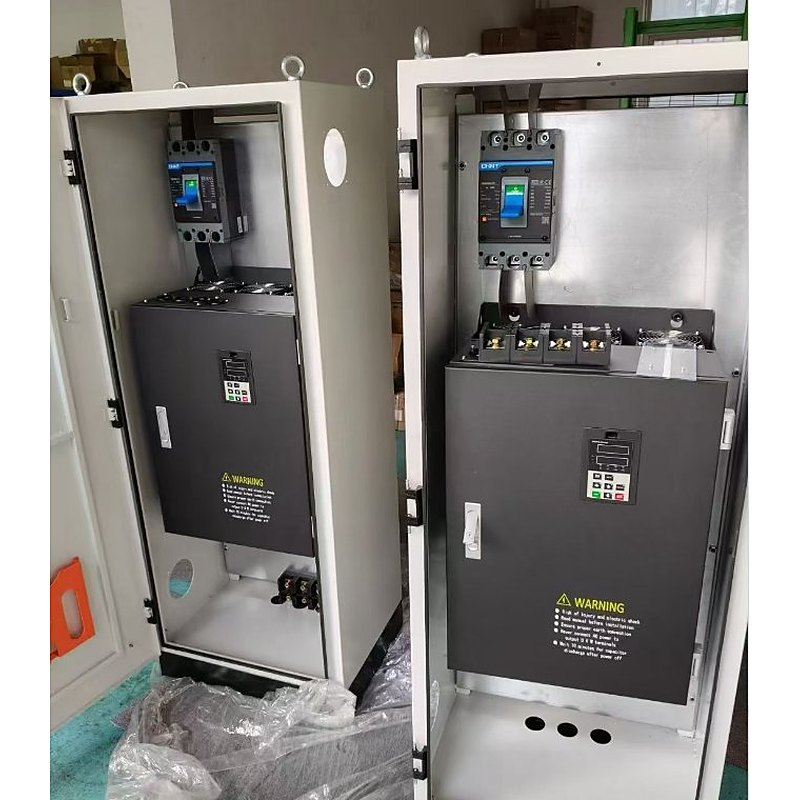 两台110KW变频柜装配完成实拍 两台110KW变频柜装配完成实拍